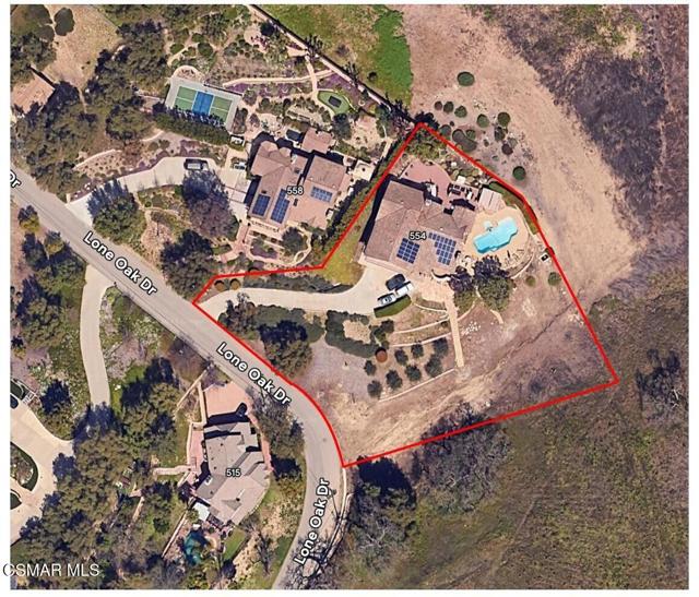 554 Lone Oak Drive, Thousand Oaks CA: https://media.crmls.org/mediaz/b7b18a8e-1d17-4b67-8d2b-8e5777b4032e.jpg
