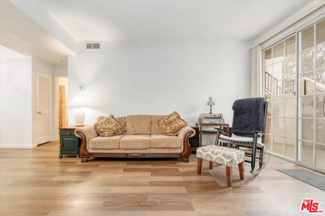 24125 Del Monte Drive, Valencia CA: https://media.crmls.org/mediaz/b7b1b0ee-342a-4794-8d57-eb8db1b339e0.jpg