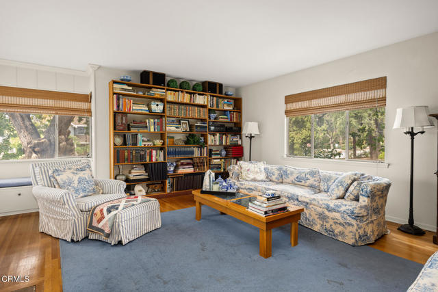 Detail Gallery Image 7 of 47 For 710 S Grand Ave, Pasadena,  CA 91105 - 4 Beds | 3 Baths