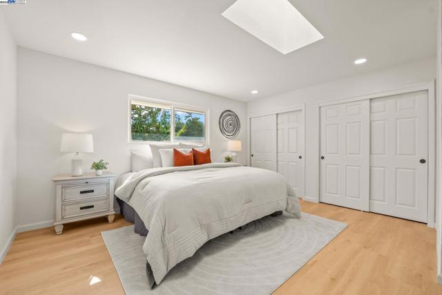 2561 Middlefield Ave, Fremont CA: https://media.crmls.org/mediaz/b7b32e9e-cb3a-4160-8eba-e766a1203774.jpg
