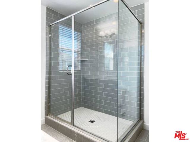 7105 TAMPA Avenue, Reseda CA: https://media.crmls.org/mediaz/b7b37075-c597-4564-8147-065787492405.jpg