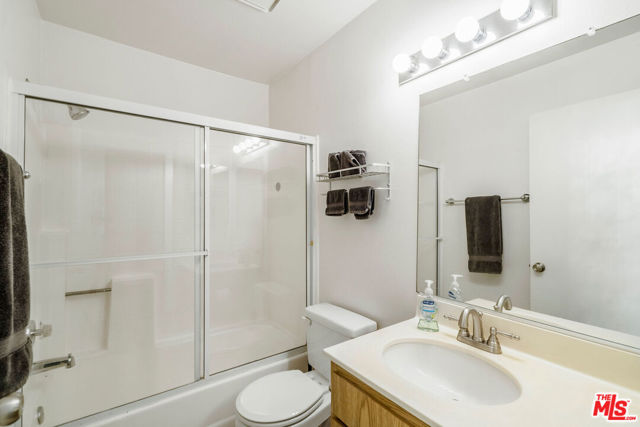 723 Seneca Street, 17 photo 7