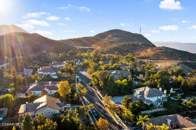 5519 Via Olas, Newbury Park CA: https://media.crmls.org/mediaz/b7b3d708-dcc3-4a75-b70c-19d7905b6d82.jpg