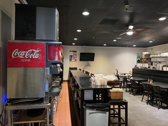 1688 1688 Decoto Road, Union City CA: https://media.crmls.org/mediaz/b7b48c35-e319-45bc-ad32-ff72fe22e187.jpg