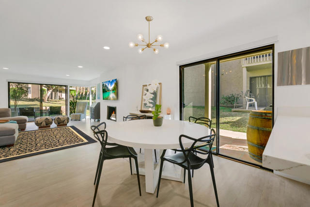 46644 Arapahoe Lane, Indian Wells CA: https://media.crmls.org/mediaz/b7b4de0e-f178-464c-a4d2-f4fc9c495ab8.jpg
