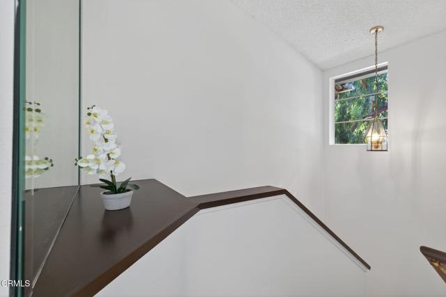 4993 Telephone Road, Ventura CA: https://media.crmls.org/mediaz/b7b5bdfb-3849-41ed-ba25-de2c8a1ca7e1.jpg