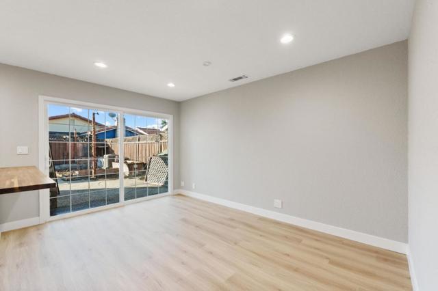 861 Mulcaster Court, San Jose CA: https://media.crmls.org/mediaz/b7b6c60e-16fb-4afc-b68f-6ddfc46361e6.jpg
