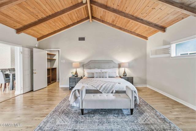 1881 Wellesley Drive, Thousand Oaks CA: https://media.crmls.org/mediaz/b7b7e177-a246-4588-93c0-096ccef2e23d.jpg