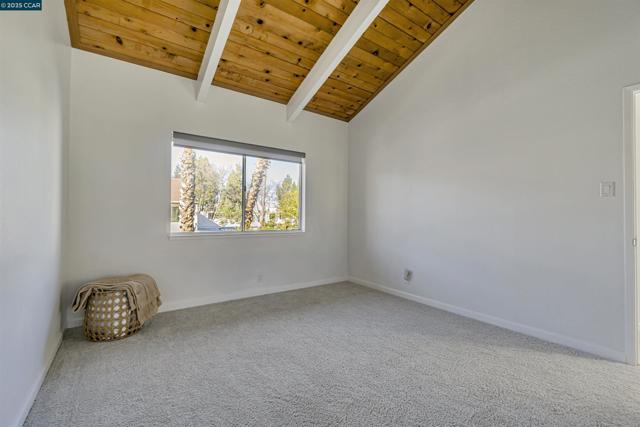 2200 Laguna Cir, Concord CA: https://media.crmls.org/mediaz/b7b8ae60-20a5-44ac-97fb-bb4f0167c53c.jpg