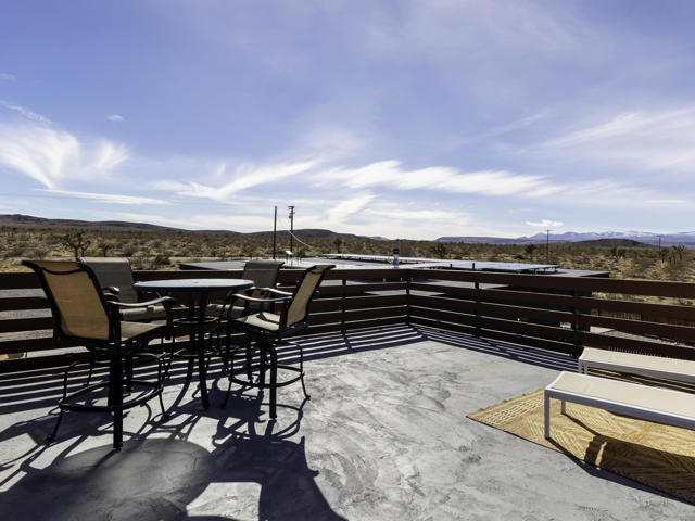 59130 Reche Road, Landers CA: https://media.crmls.org/mediaz/b7b8b008-9275-4a78-b91c-15a01238b33c.jpg