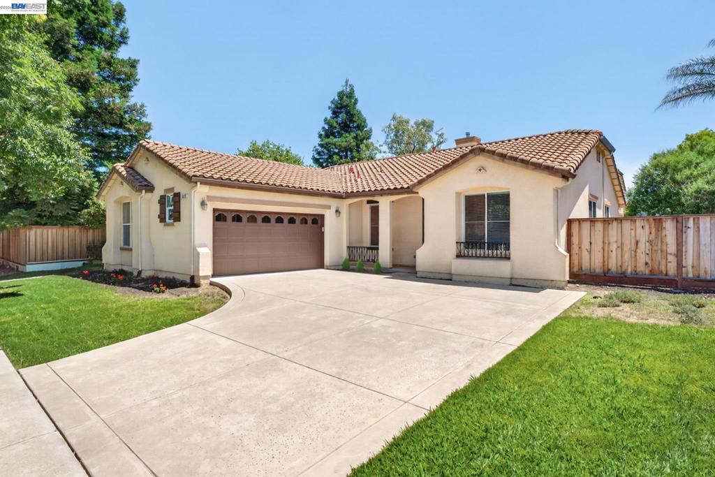 622 Cashew Ct