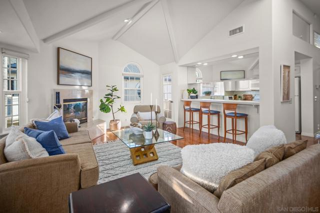 Gorgeous getaway with vaulted ceilings