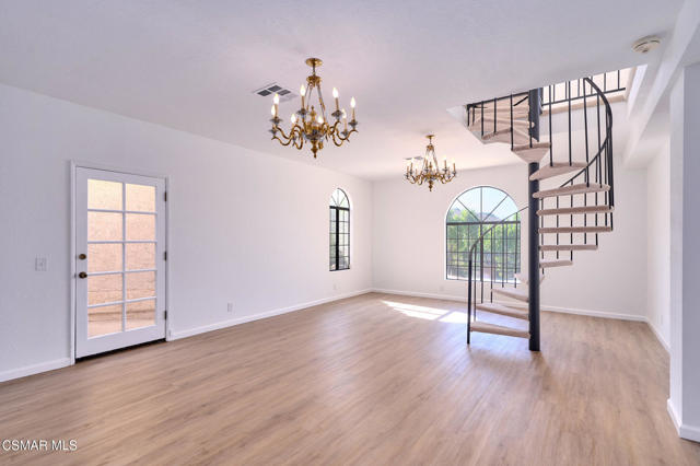 751 Wildwood Avenue, Thousand Oaks CA: https://media.crmls.org/mediaz/b7b9f3a0-bd37-4d5e-95aa-9042b8114eea.jpg