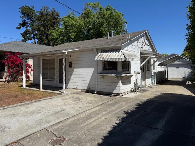 732 Ellsworth Place, Palo Alto CA: https://media.crmls.org/mediaz/b7bad1fe-5cfd-4b4a-af57-df8ddab3ff90.jpg