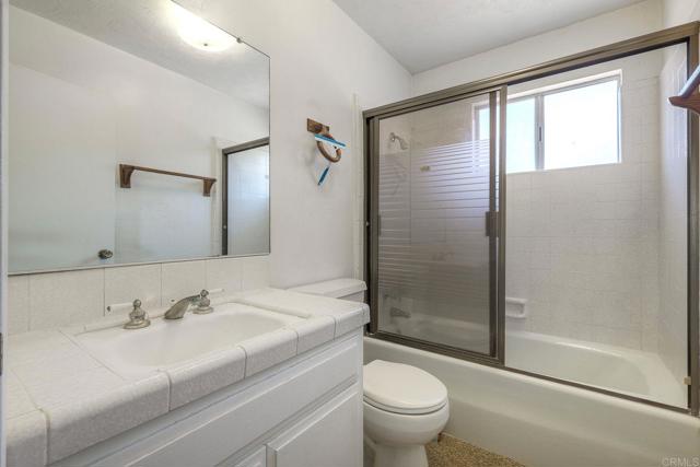 Detail Gallery Image 19 of 23 For 2345 Mira Sol Dr, Vista,  CA 92084 - 2 Beds | 2 Baths