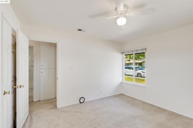 2059 Olivera Rd, Concord CA: https://media.crmls.org/mediaz/b7bc9475-f0c2-4f45-a874-dd43db19fc7f.jpg