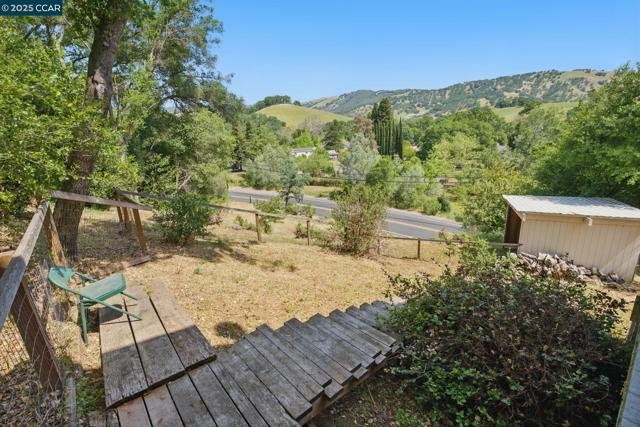 3648 Morgan Territory Rd, Clayton CA: https://media.crmls.org/mediaz/b7bd55cf-861b-46a1-8600-24ef05fbcc56.jpg