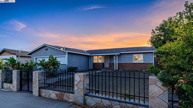 26045 Coleman Ave., Hayward CA: https://media.crmls.org/mediaz/b7bd64d2-b7a8-4058-a09d-c589accb6c07.jpg