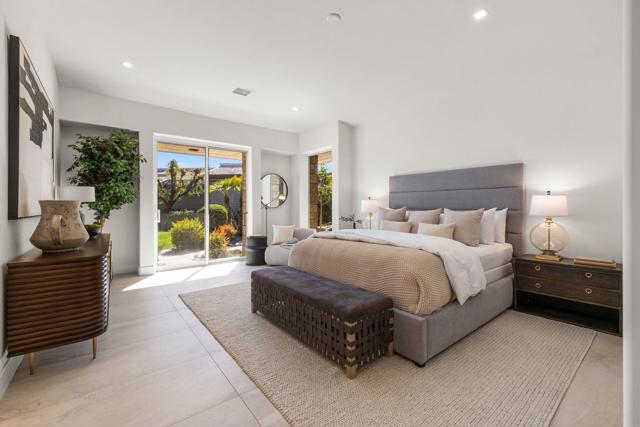 9 Regency Drive, Rancho Mirage CA: https://media.crmls.org/mediaz/b7bdba66-188a-44cc-85f5-cee759ea4a84.jpg