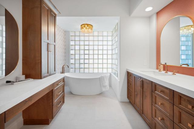 50375 Via Serenidad, La Quinta CA: https://media.crmls.org/mediaz/b7bde89d-ddac-4263-8090-e08aac61090c.jpg