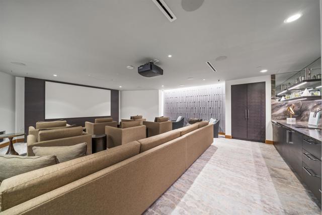 888 W E St, San Diego CA: https://media.crmls.org/mediaz/b7be8dd7-176a-4428-8d0a-d85c34205755.jpg