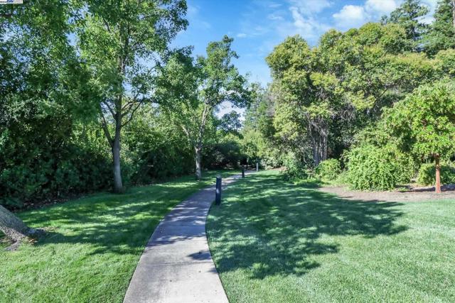 3948 Inverness, Livermore CA: https://media.crmls.org/mediaz/b7bf5642-2205-4709-a327-ea44bf49925c.jpg