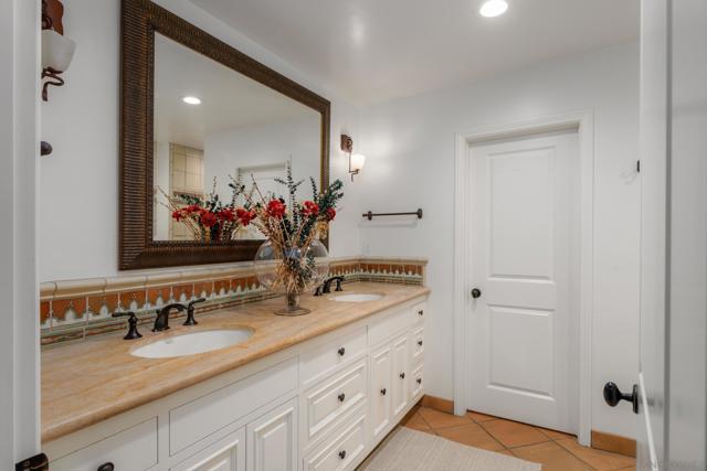 Image 8 of 22 For 16902 Via De Santa Fe  #11