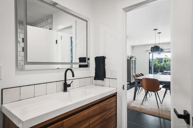 5511 Trinidad Way, San Diego CA: https://media.crmls.org/mediaz/b7c0cda3-4c8b-4723-b4e5-5f27772b051a.jpg