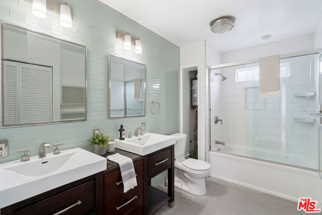 2409 Spurgeon Avenue, Redondo Beach, California 90278, 3 Bedrooms Bedrooms, ,2 BathroomsBathrooms,Residential,Sold,Spurgeon,25544111 2409 Spurgeon Avenue, Redondo Beach, California 90278, 3 Bedrooms Bedrooms, ,2 BathroomsBathrooms,Residential,Sold,Spurgeon,25544111