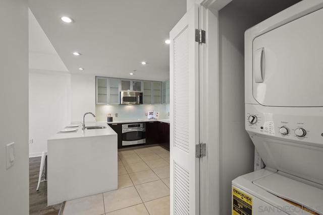 1441 9th Avenue, San Diego CA: https://media.crmls.org/mediaz/b7c10aed-9892-4ef0-b31c-157772464f79.jpg