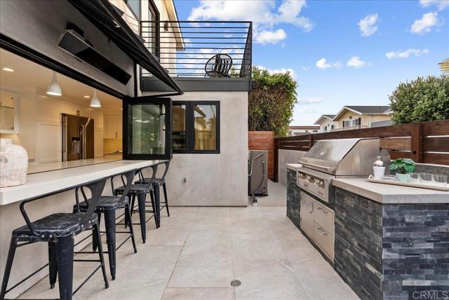 491 Prospect Street, Newport Beach CA: https://media.crmls.org/mediaz/b7c12fa5-8f92-401c-bfe1-eaa1a4e18653.jpg