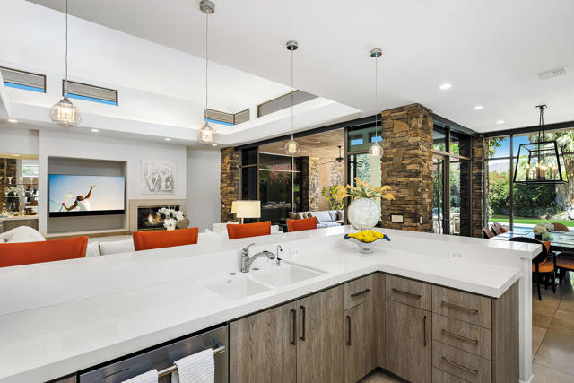 810 Shadow Vista, Palm Desert, CA 92260