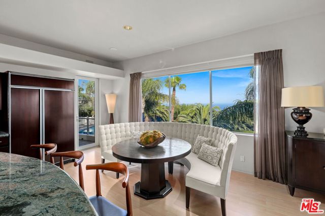 28177 Rey De Copas Lane, Malibu CA: https://media.crmls.org/mediaz/b7c23e7c-7821-4178-acf5-0f977ff88816.jpg