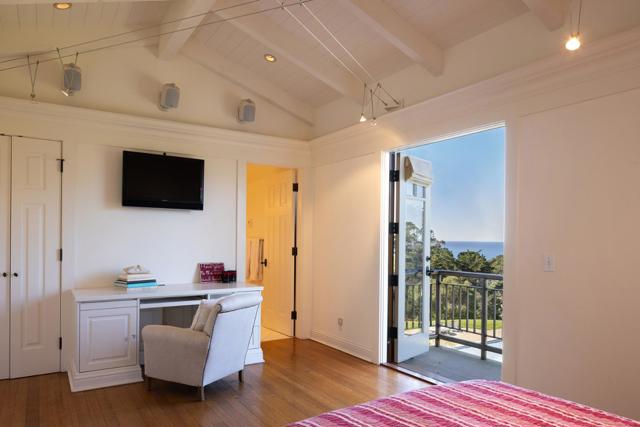 72 Fern Canyon Road, Carmel CA: https://media.crmls.org/mediaz/b7c25e35-c892-457f-bd8a-155d66bb5ddf.jpg