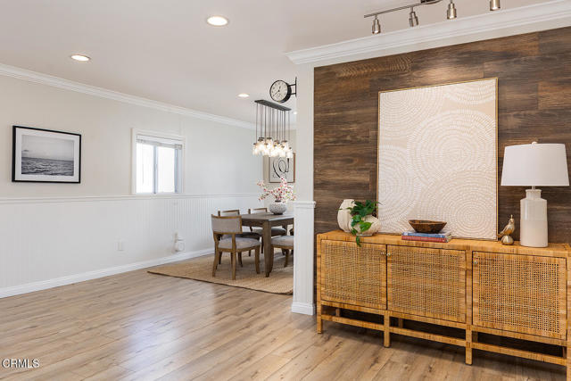 Detail Gallery Image 17 of 39 For 1247 Flanders Rd, La Canada Flintridge,  CA 91011 - 4 Beds | 3 Baths