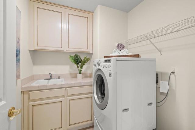 1436 Sandringham Way, San Jose CA: https://media.crmls.org/mediaz/b7c3bf2e-6caa-4946-98d2-cceccf0bc386.jpg