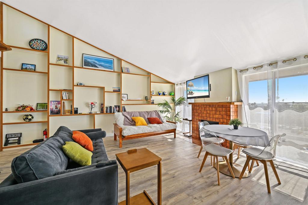 1855 Diamond St - photo 2