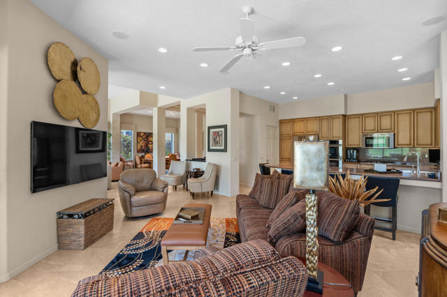 263 Desert Holly Drive, Palm Desert, CA 92211