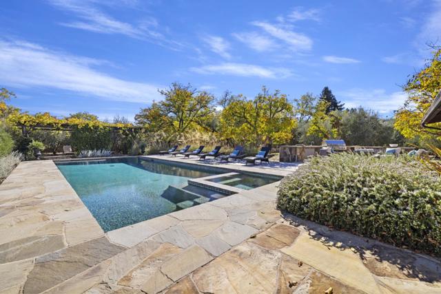 2551 Grant Street, Calistoga CA: https://media.crmls.org/mediaz/b7c582bc-b152-4e6c-ba5e-705fcba90845.jpg
