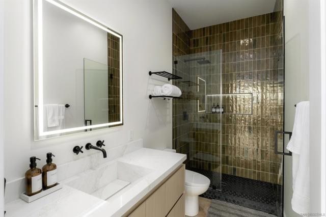 Image 31 of 40 For 5140 Los Robles Dr