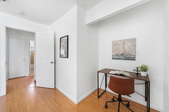 2658 Oliver Dr, Hayward CA: https://media.crmls.org/mediaz/b7c7d4a9-8dc1-4562-98a2-01df26b33f54.jpg