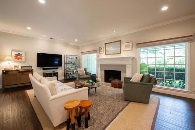 1360 Elder Avenue, Menlo Park CA: https://media.crmls.org/mediaz/b7c81c64-5fcc-47a9-b509-bf9ef582577f.jpg