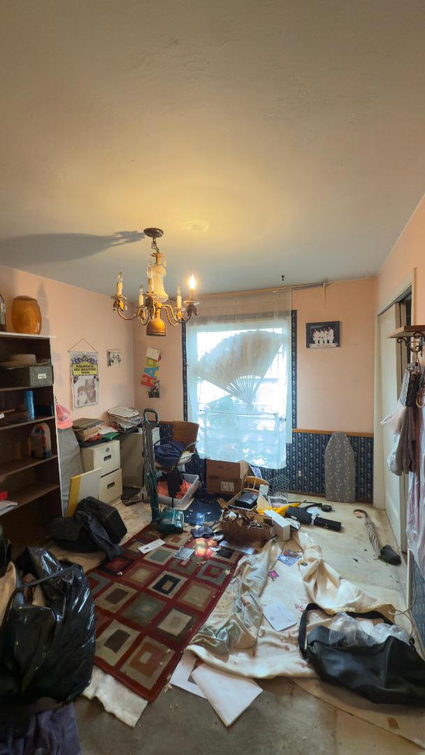 909 Elizabeth Way, Sunnyvale CA: https://media.crmls.org/mediaz/b7c981e2-4567-4666-9fe6-6abf1a4c1f67.jpg