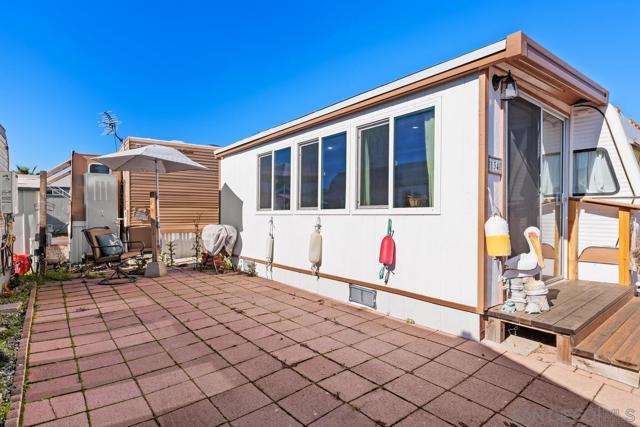 900 Cleveland St., Oceanside, California 92054, 1 Bedroom Bedrooms, ,1 BathroomBathrooms,Residential,For Sale,Cleveland St.,240001639SD