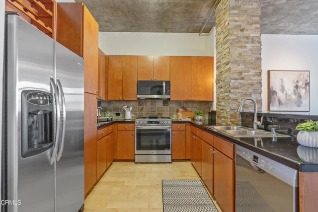 Detail Gallery Image 15 of 50 For 840 E Green St #217,  Pasadena,  CA 91101 - 2 Beds | 2 Baths