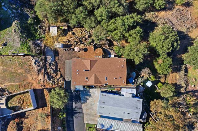 300 Thornton Dr, El Cajon CA: https://media.crmls.org/mediaz/b7ca1331-a5ac-41d0-8e3d-324ed9e49e54.jpg