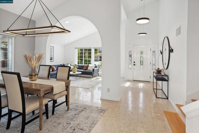 4397 N Water Oak Ct., Concord CA: https://media.crmls.org/mediaz/b7ca1dc3-6f39-4fe3-91fc-f220a2e7001f.jpg