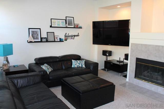 6464 Terraza Portico, Carlsbad CA: https://media.crmls.org/mediaz/b7ca223f-dd35-42c0-b922-e7d0b20f13ed.jpg