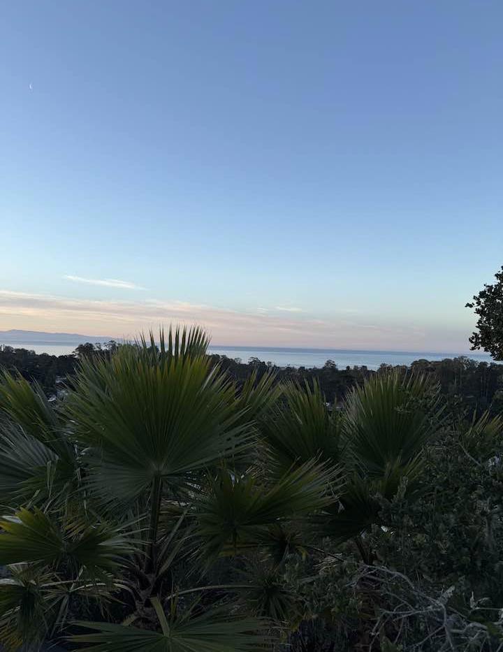 https://media.crmls.org/mediaz/b7ca27db-5de4-48d3-8de8-d2212f81ef61.jpg?preset=X-Large