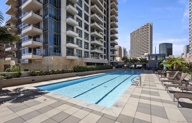 550 Front Street, San Diego, California 92101, 2 Bedrooms Bedrooms, ,2 BathroomsBathrooms,Condominium,For Sale,Front Street,250018930SD